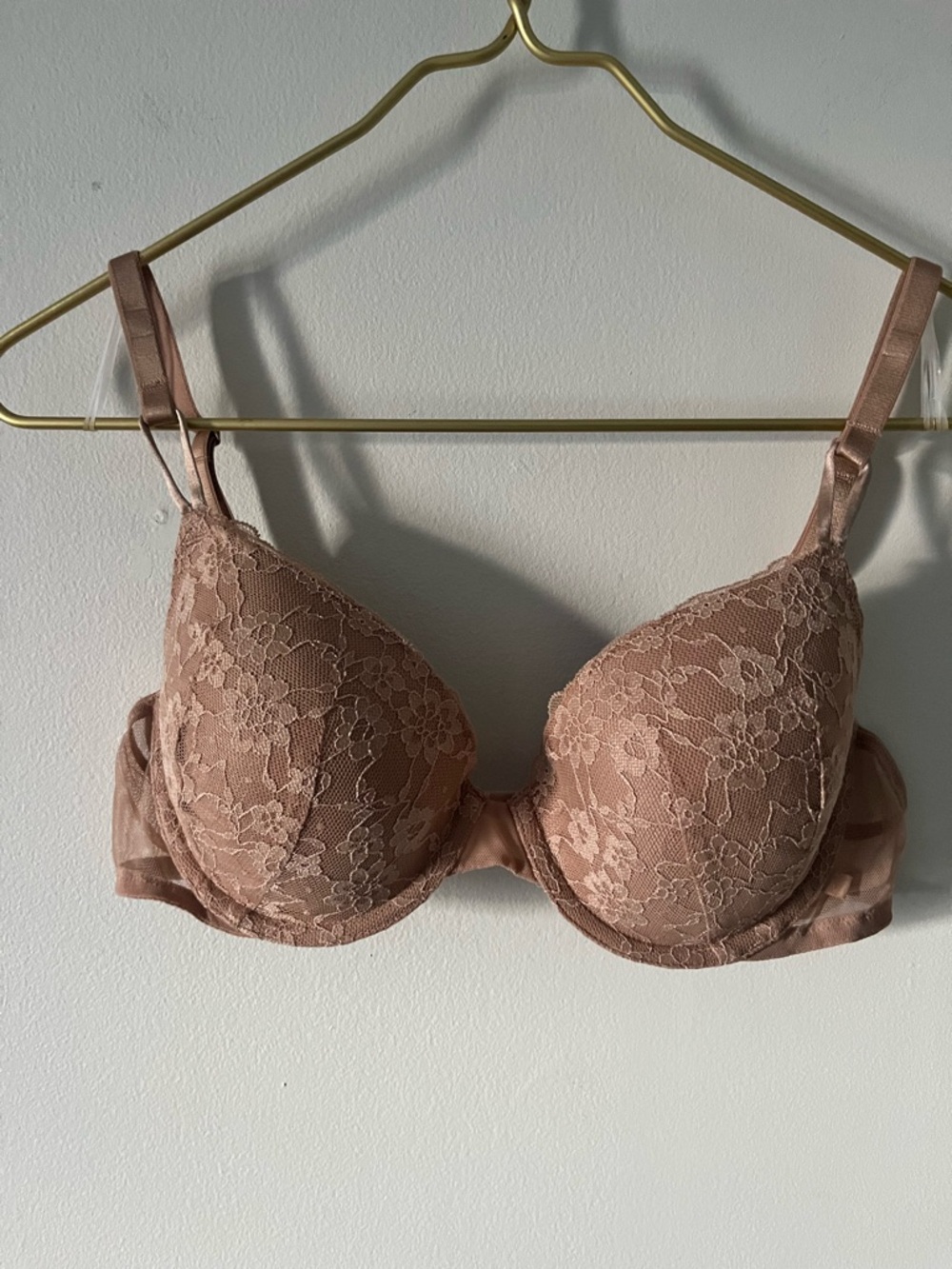 Victoria’s Secret Sexy Tee Bra Underwire Lacy Lightly Lined 38B